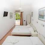 Louiza Hotel Páros