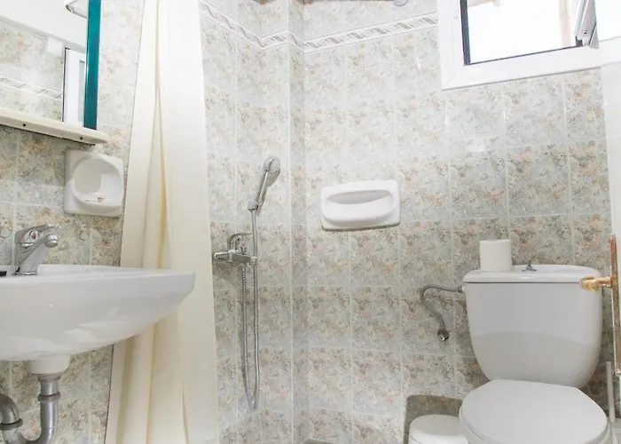 λουΐζα Ξενοδοχείο